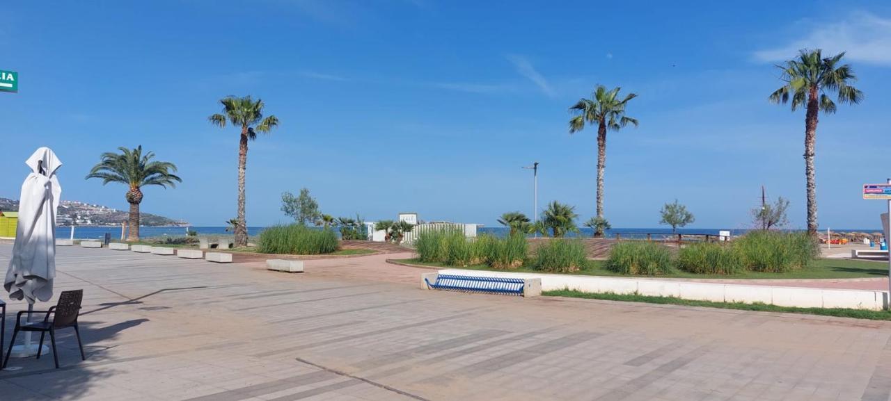 Casa Adosada Gran Avenida Con Billar بينيكاسّين المظهر الخارجي الصورة